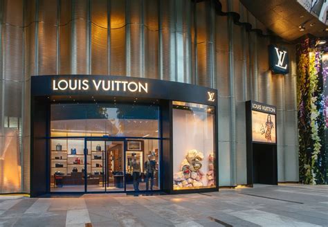 Louis Vuitton outlet store